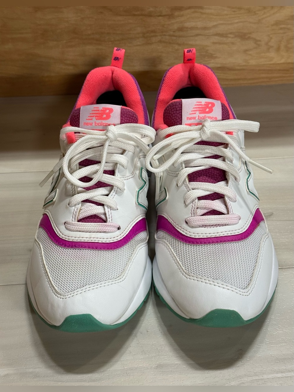 🔥 New Balance 997H Women's Sneakers size 8.5 - Picture 3 of 4